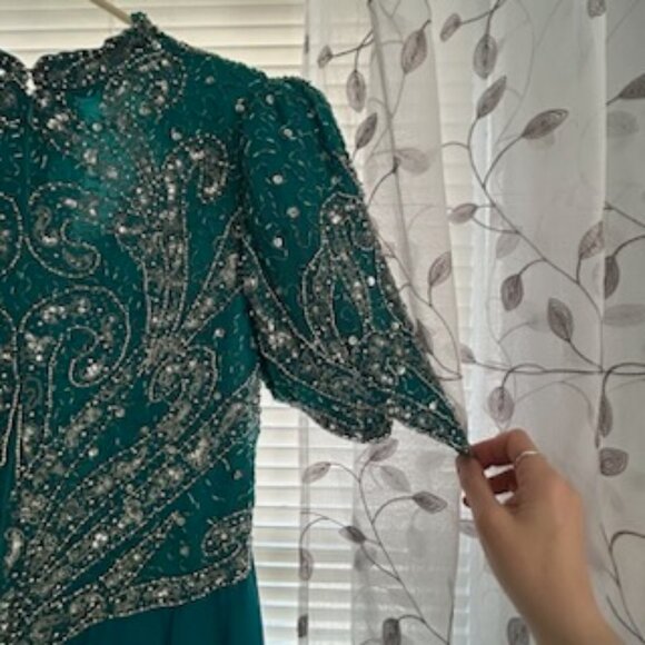 Jacqueline Women's Special Occasion Dress, Size 14 - Picture 6 of 9